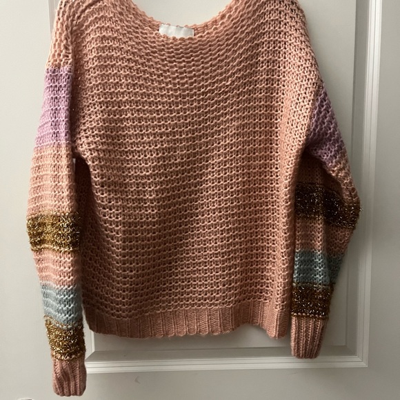 Heartloom Sweaters - Super cute spring sweater